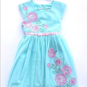 Jona Michelle
Mint Floral Springtime Dress